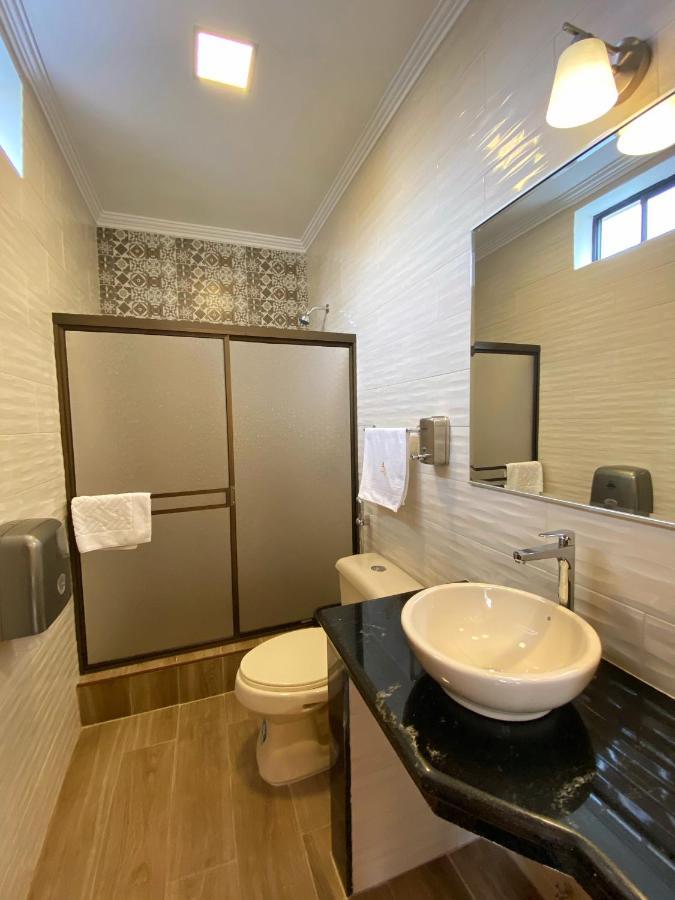Hostal California Inn Guayaquil Kültér fotó